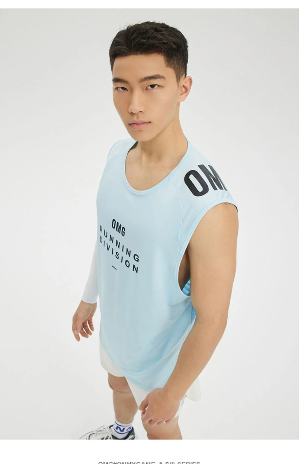 Men's mesh sports vest in black colour showing front and back views