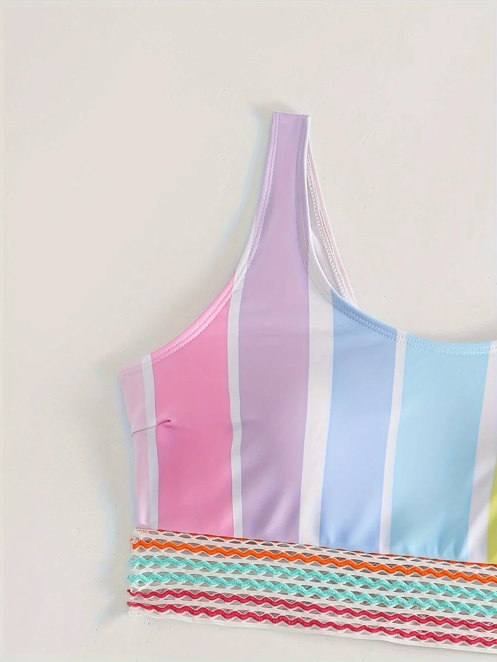 Women's striped sports bikini with spandex lining for swimming and wading activities