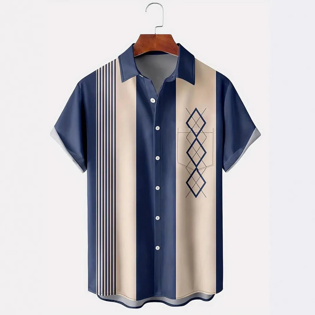 Men's plaid short-sleeved shirt with contrast lapel in loose regular fit