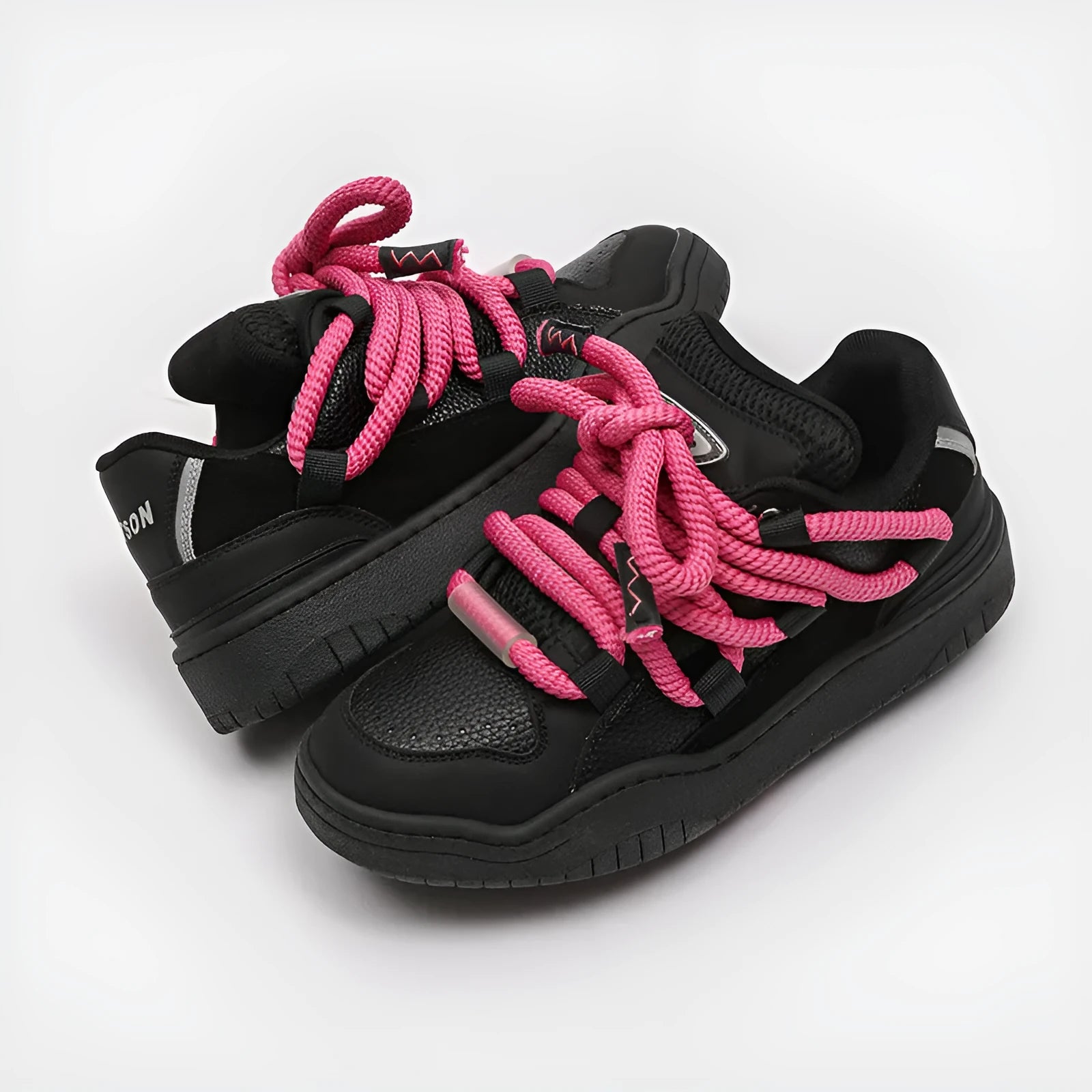 Casual thick sole shoes in four colours with rubber soles and lace-up design