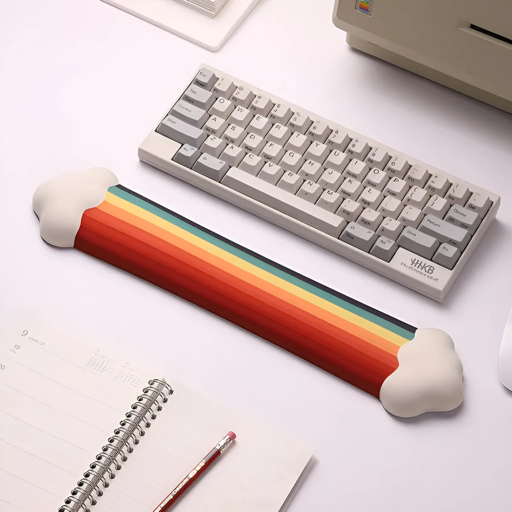 Silicone gel wrist rest mouse pad and keyboard support set with cloud pattern designs in four colour options