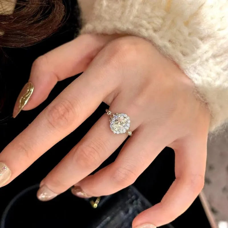 Silver geometric ellipse adjustable ring with diamond treatment on copper