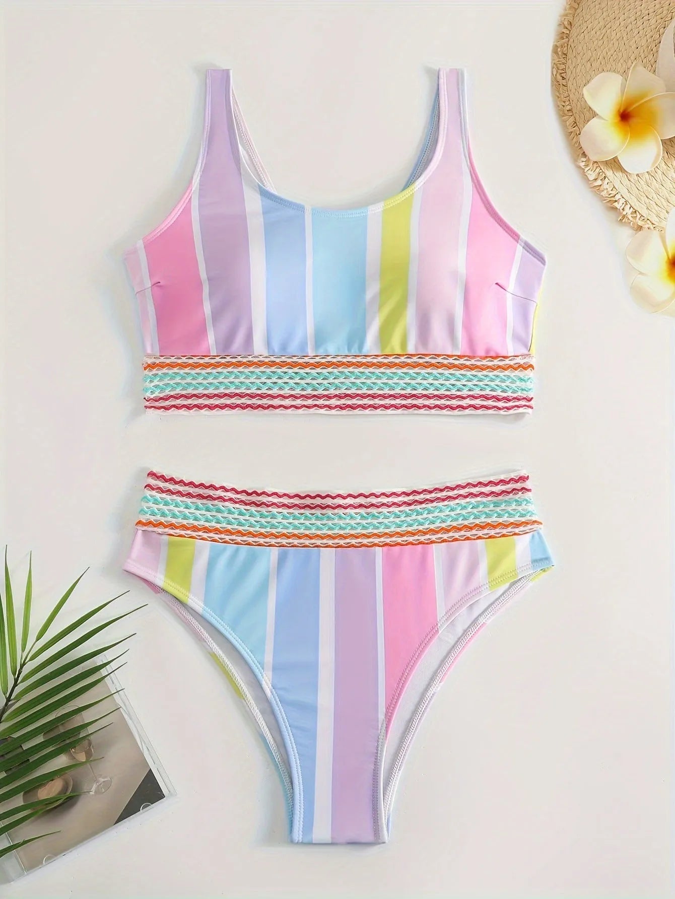 Women's striped sports bikini with spandex lining for swimming and wading activities