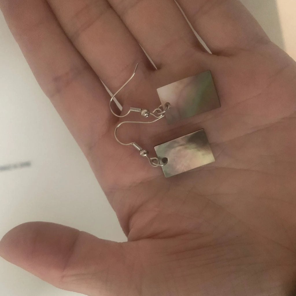 Geometric shell earrings in rectangular and square designs with natural retro style
