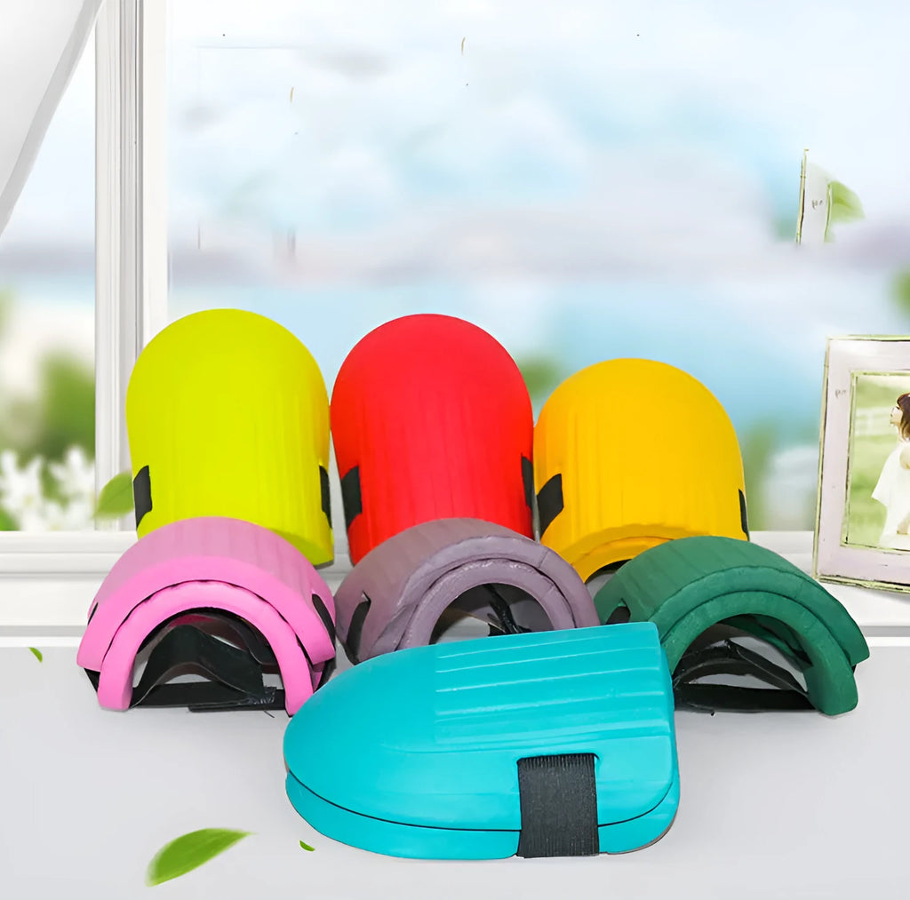 A pair of simple black EVA foam knee pads for gardening, showing their rectangular shape and thickness.