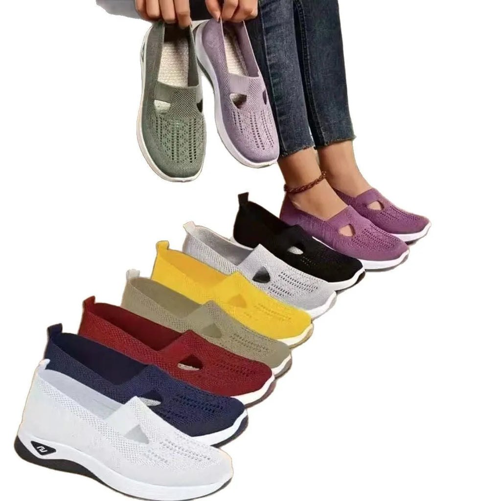 Casual mesh walking shoes with T-strap in multiple colours on a soft PVC sole.