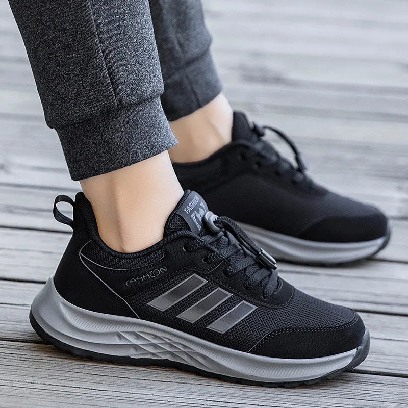 Casual breathable mesh slip-on shoes for men and women with elastic band and non-slip sole.