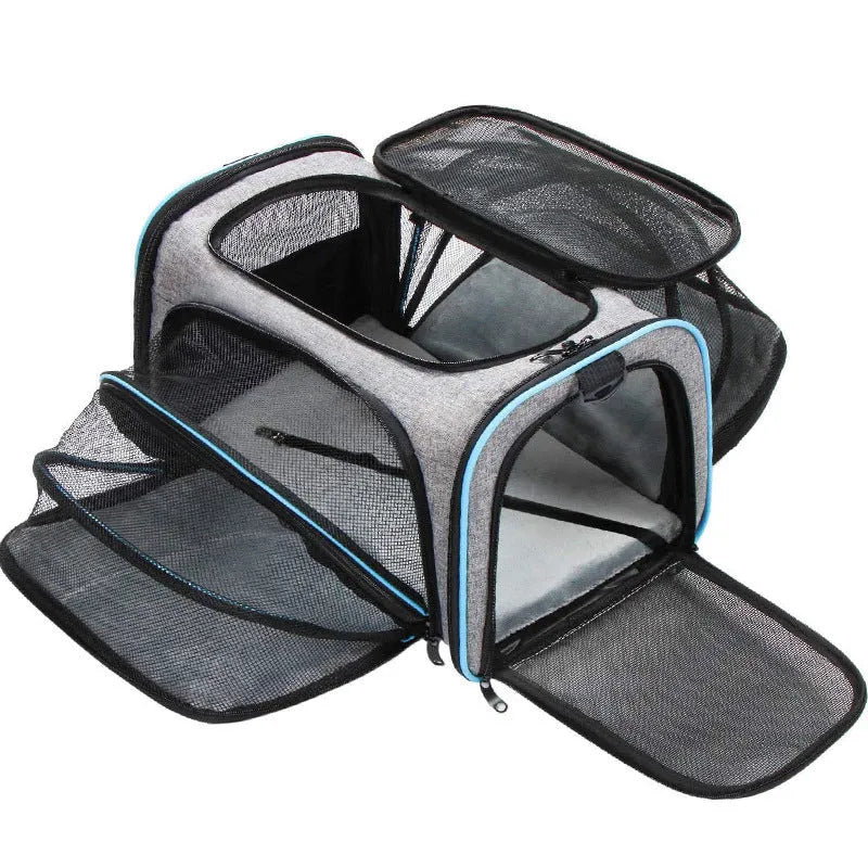 Cat carrier bag in solid colour with 600D cation fabric construction and portable design