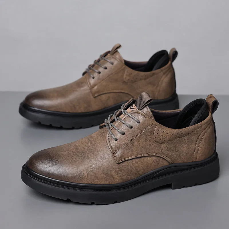 Men's black leather business sneakers with sewing line details on two-layer cowhide upper and rubber sole