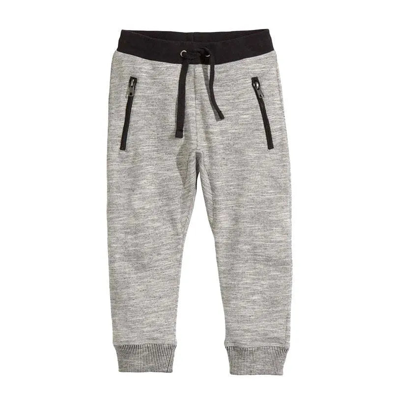 Boys cotton two-piece clothing set with long sleeve t-shirt and pants featuring printed letter pattern