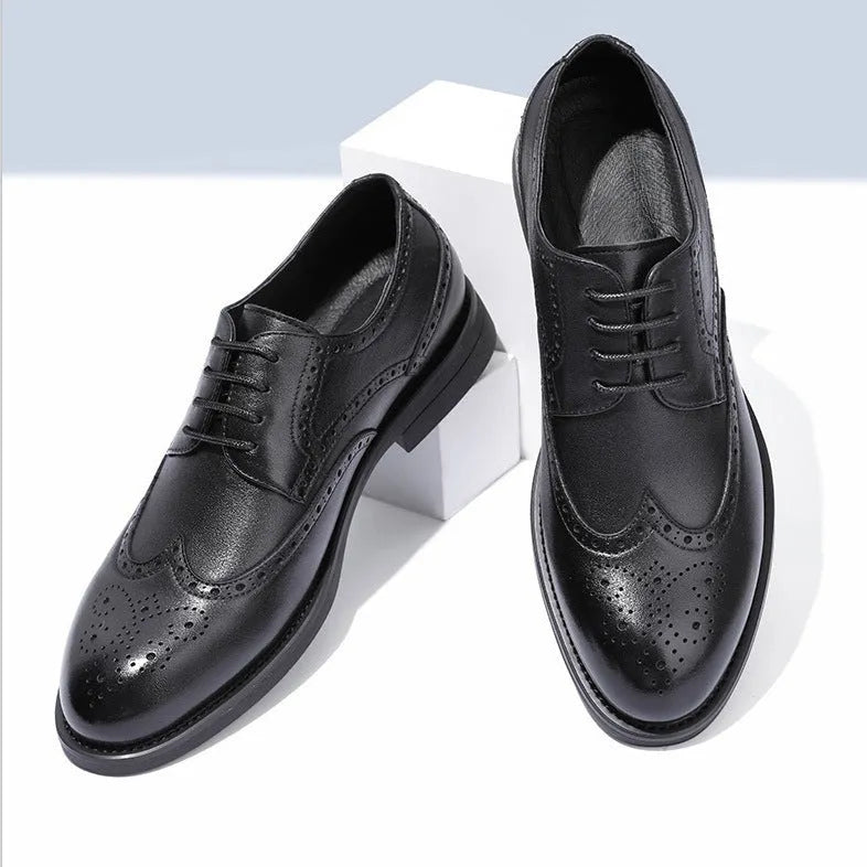 Men's black and brown brogue leather business shoes with traditional perforated decoration