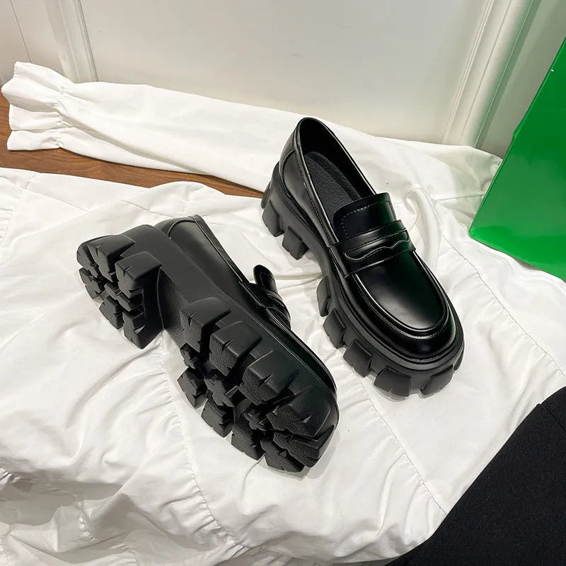 British style wide-fit loafers for fat feet in patent leather and matte finish options with rubber soles