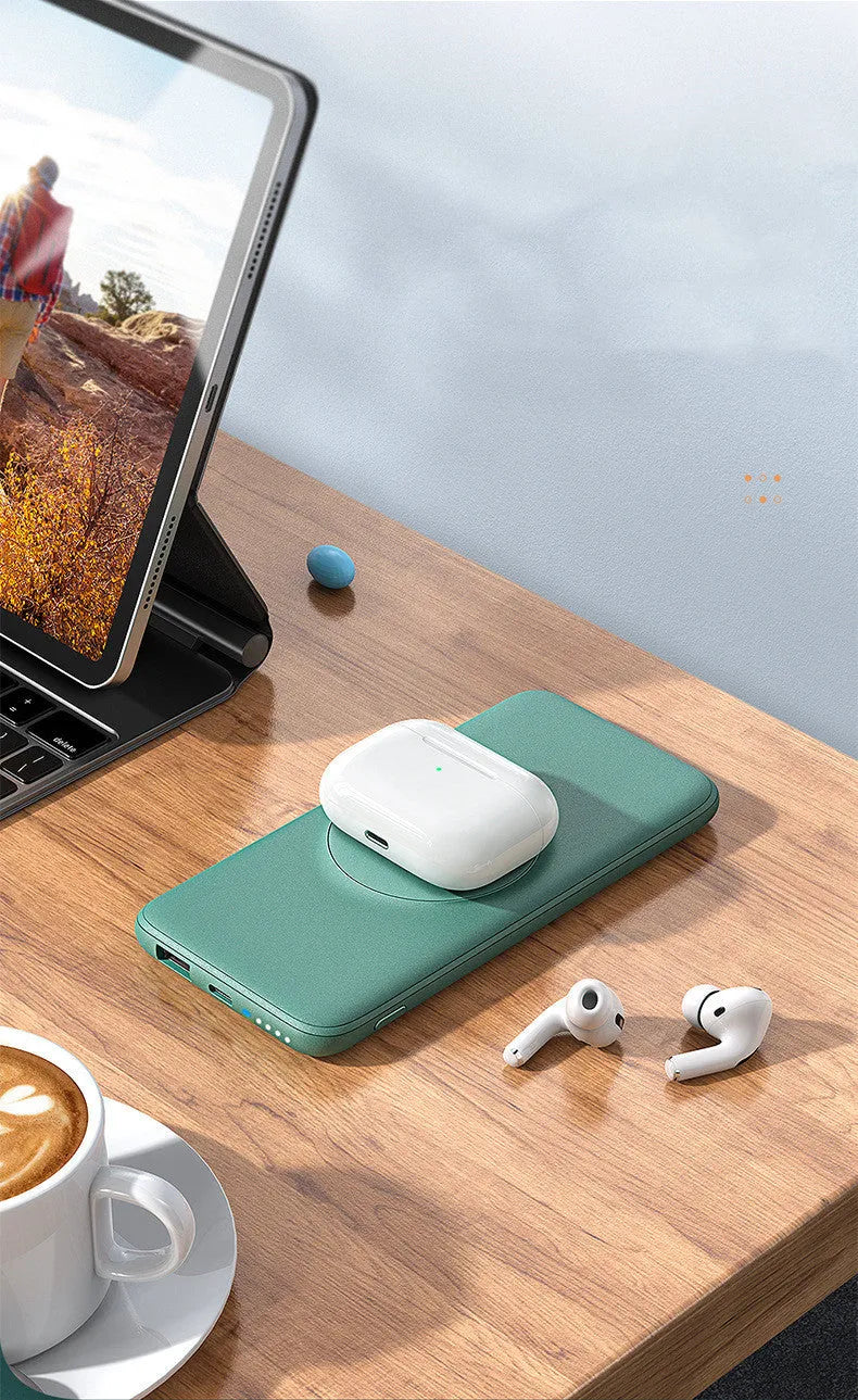Maiduo Magsafe magnetic wireless power bank in mint green colour showing clip and dimensions