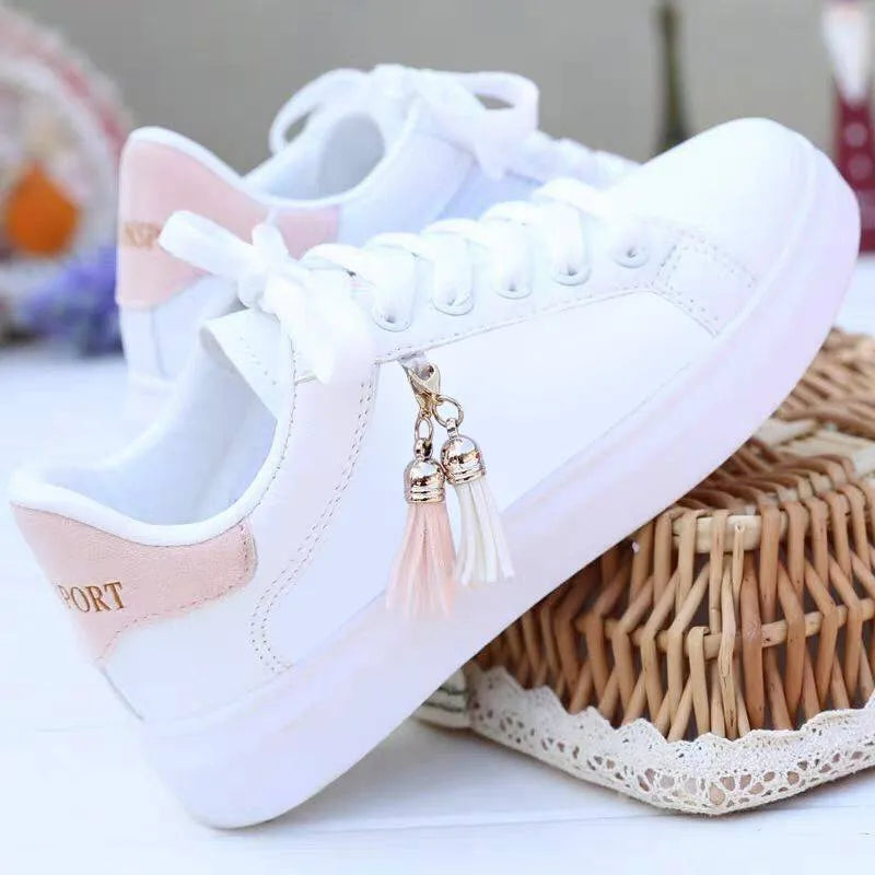 White mesh women's casual shoes with rubber sole and 4cm flat heel