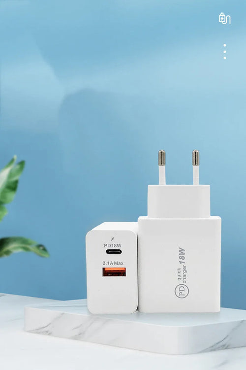 18W USB-C fast charger wall plug in black with US plug for smartphone charging