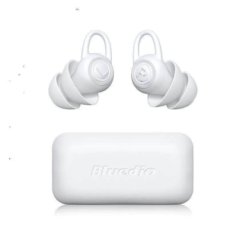 A pair of white soft silicone ear plugs for noise reduction, shown with independent packaging.