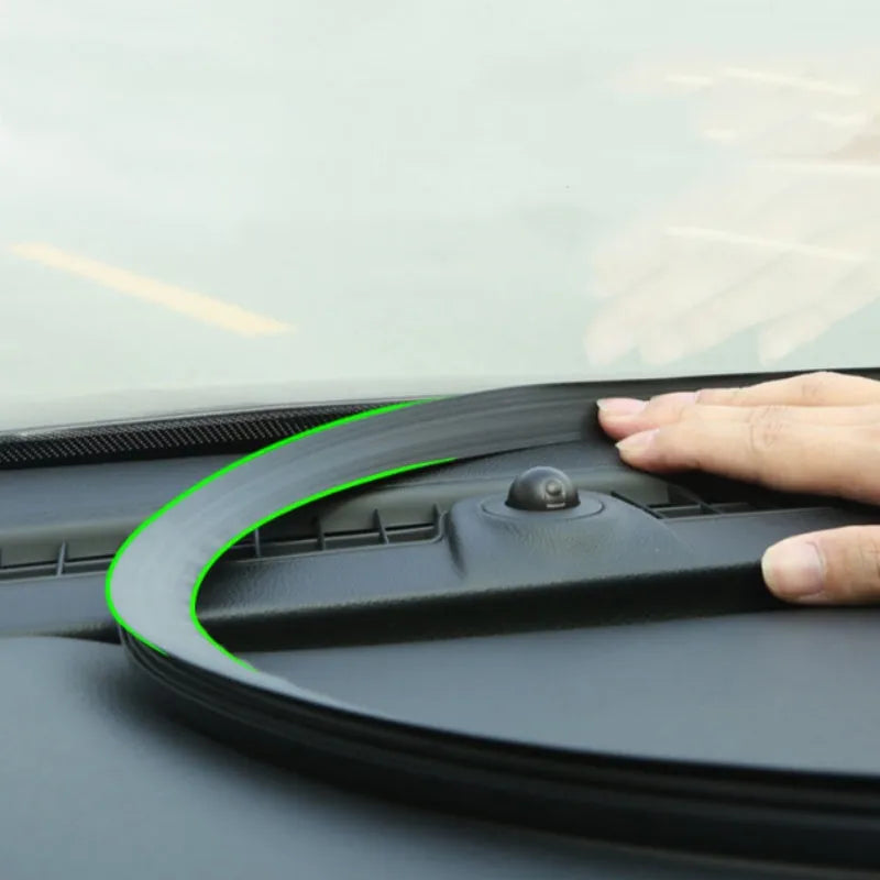 Outlander dashboard silicone sealing strip with six-card slots measuring 1.6 metres