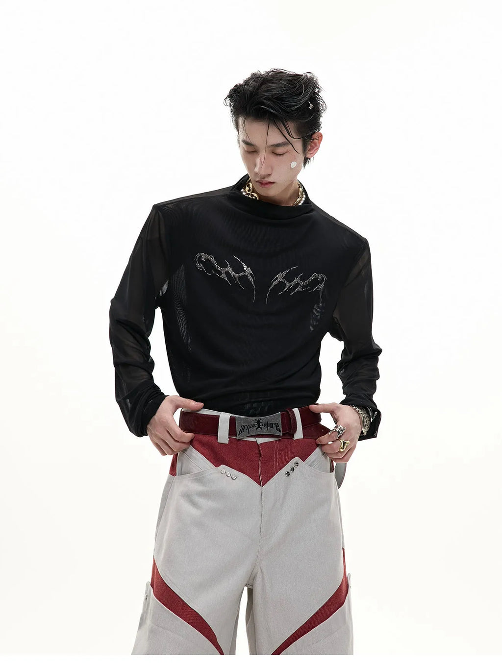 Men's slim fit ice-feel mesh shirt in black and white colours with long sleeves