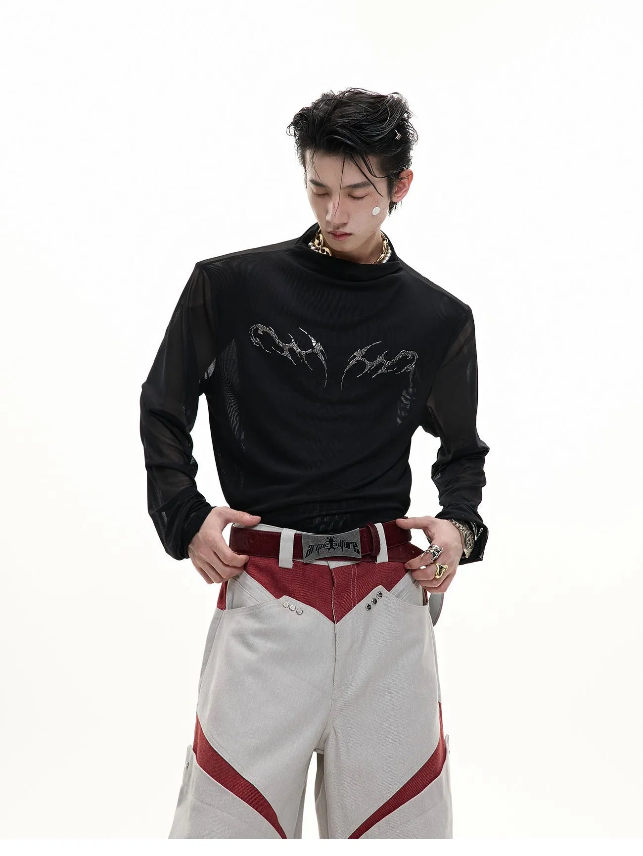 Men's slim fit ice-feel mesh shirt in black and white colours with long sleeves