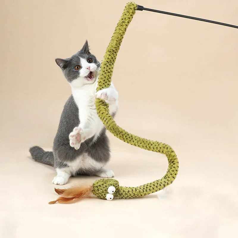 Green feather snake cat teasing stick on 140 cm pole with additional feather attachments