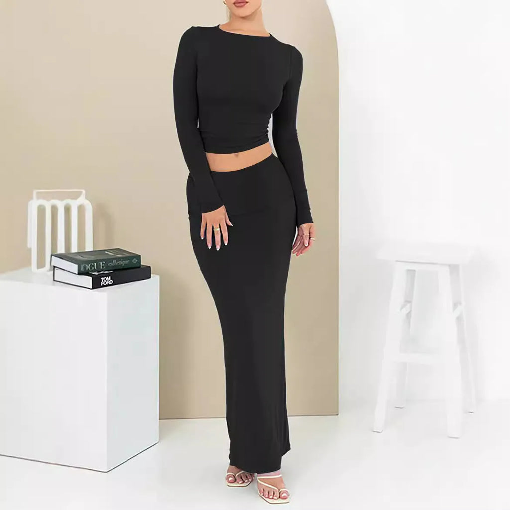 Women's autumn two-piece suit with three-quarter sleeve top and long skirt in sanded polyester fabric