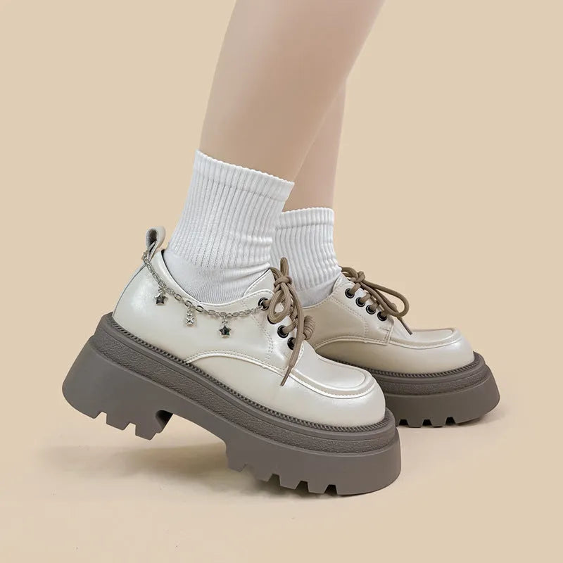 White women's Mary Jane platform shoes with chunky heel and front lace-up in XINGX Bear colour.