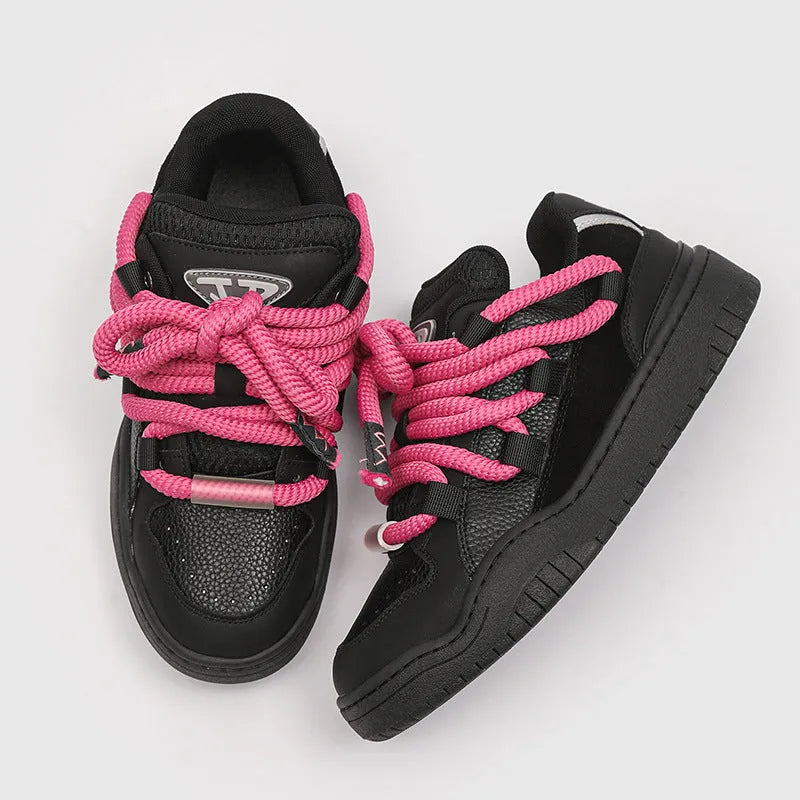 Casual thick sole shoes in four colours with rubber soles and lace-up design