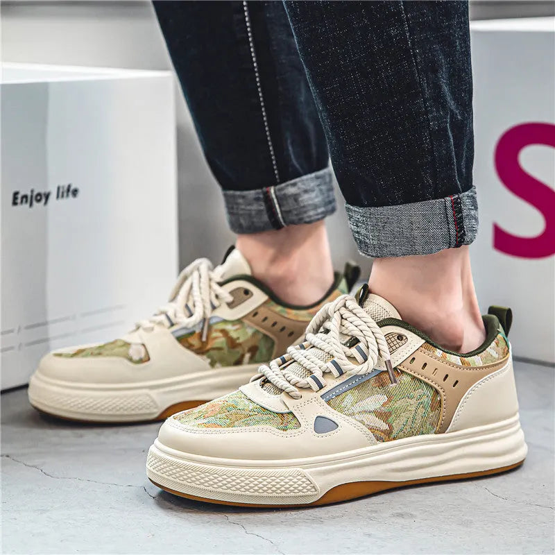 Canvas casual shoes with round toe and flat heel in Milan green colour