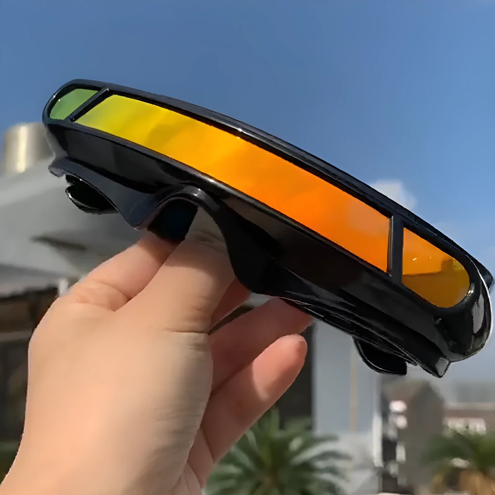 Polarised sports sunglasses with PC frame in three colour options: blue mercury, grey sheet, and red mercury