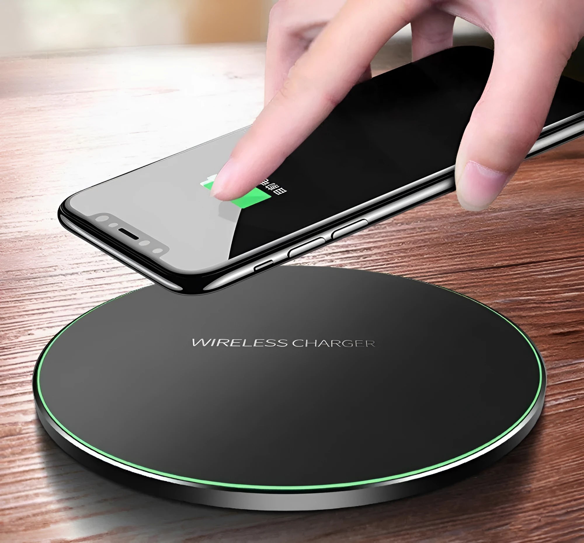 Ultra-thin black wireless fast charger with 9V QI charging and 98×98×6.5mm dimensions