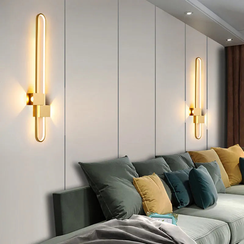 Modern minimalist wall lamp with metal shade in round black finish