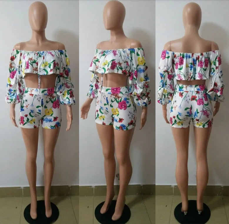 Sexy multicolour digital print two-piece set with long-sleeve pile top and matching shorts.