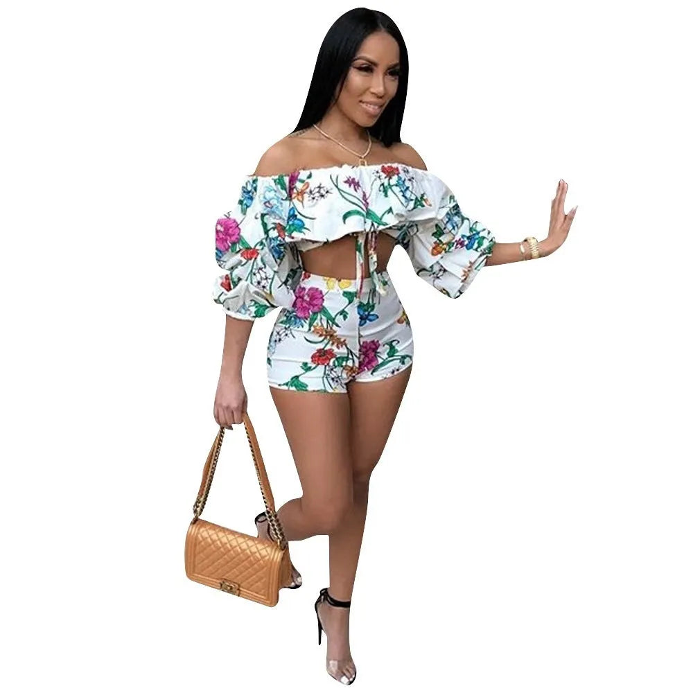 Sexy multicolour digital print two-piece set with long-sleeve pile top and matching shorts.