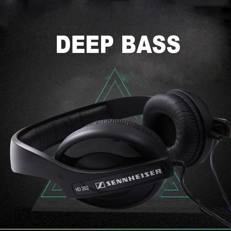 Black head-mounted stereo headphones with 40mm speakers, 3.5mm plug, and built-in microphone