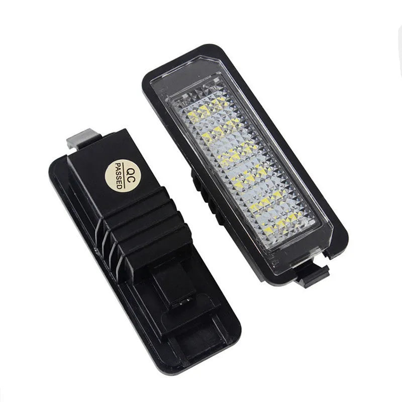 Volkswagen Golf Polo Phaeton LED licence plate light unit with 24 SMD LEDs and plug connector.