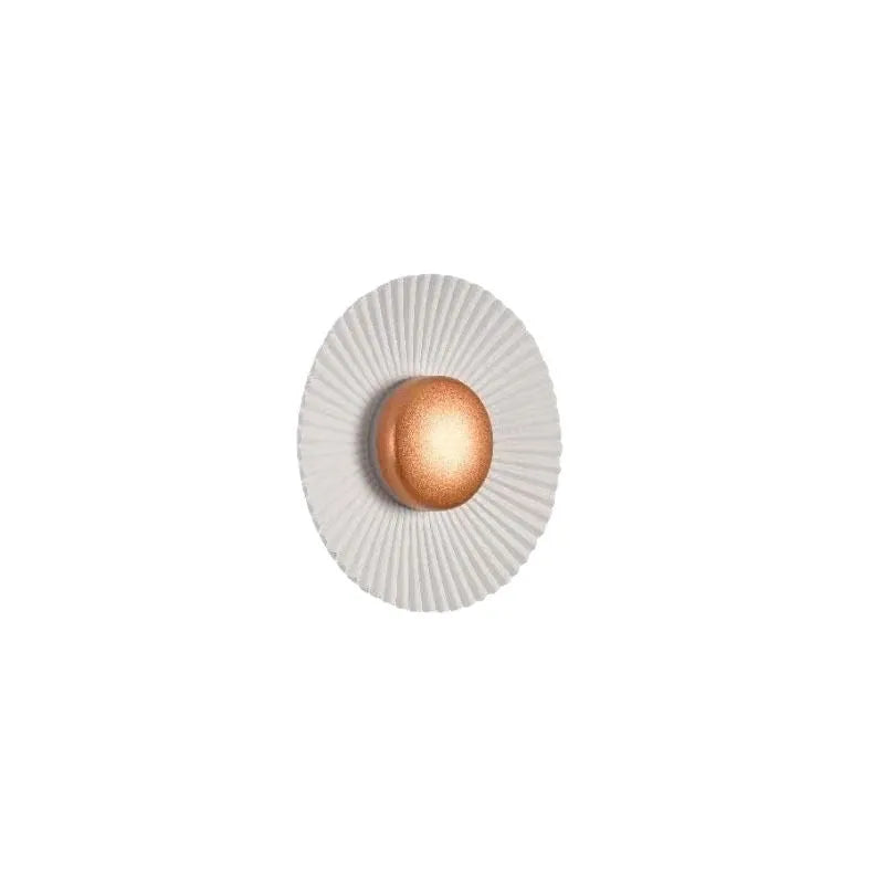 Round aluminium wall lamp with LED lighting in outer white inner gold colour configuration