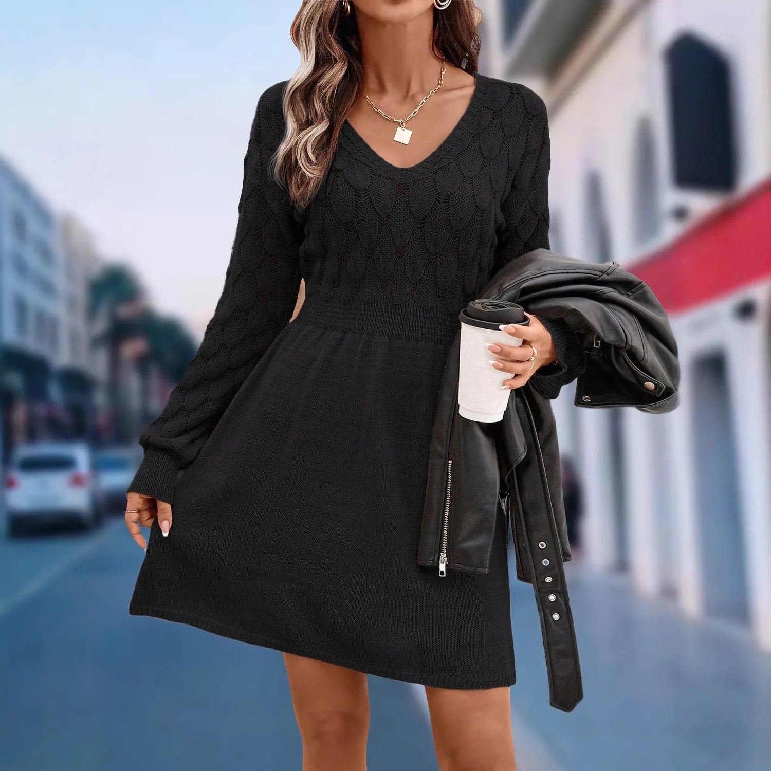 V-neck artistic retro beach dress with long sleeves and 3D pattern in acrylic fabric