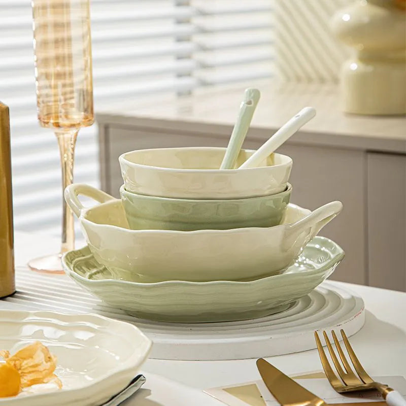 Seven-piece ceramic tableware set in solid colours with modern Japanese style design