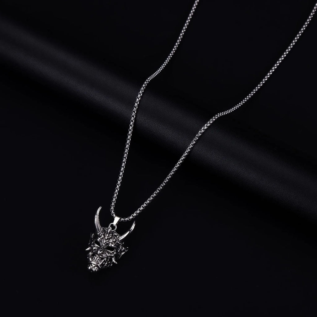 Men's silver vintage necklace with 40mm zinc alloy pendant and electroplated finish
