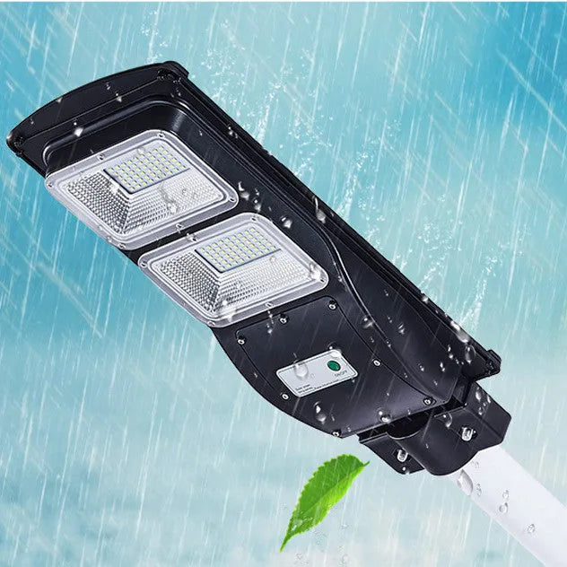Integrated solar street light with LED panel and remote control for outdoor use