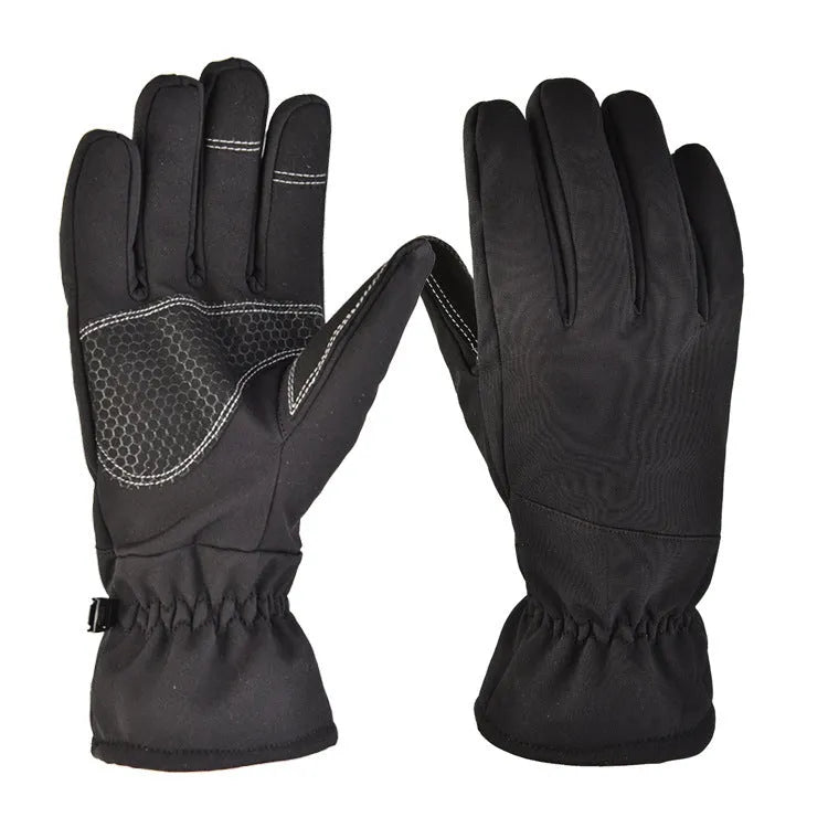Ski gloves with touch screen fingertips and non-slip grip in camouflage colour