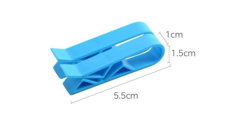 PP plastic non-slip clip for fixing a bin bag to the side of a trash can.