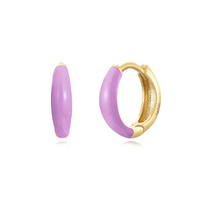 Epoxy oval curved earrings in seven colours with U-shaped geometric design