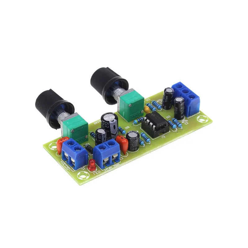 Single power supply 10-24V super dynamic bass boost front stage audio processing board