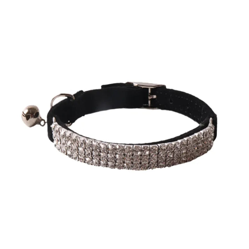 Elastic buckle cat collar in six colours with soft flocking material