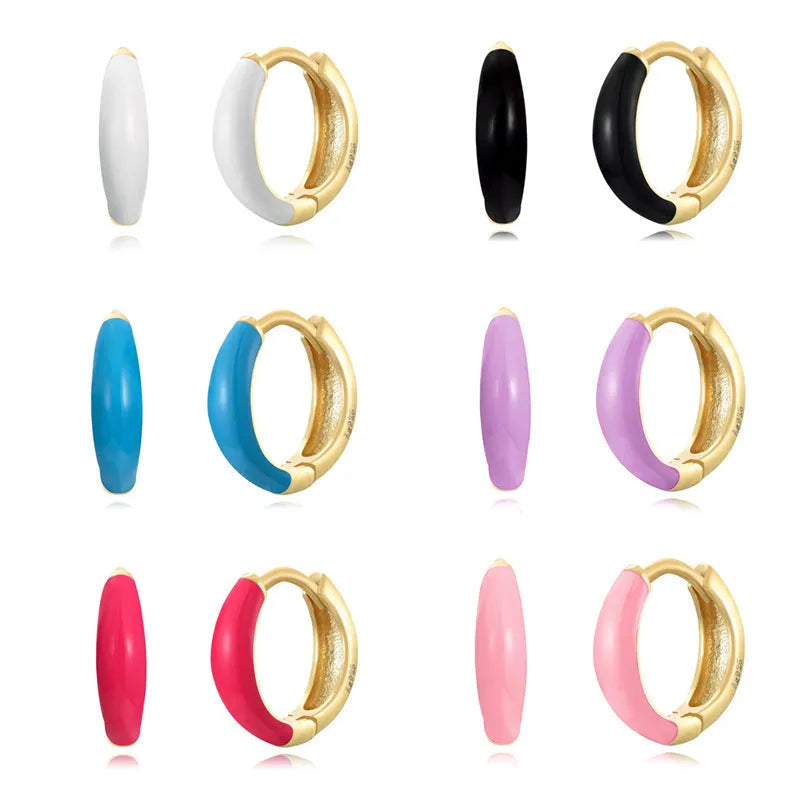 Epoxy oval curved earrings in seven colours with U-shaped geometric design
