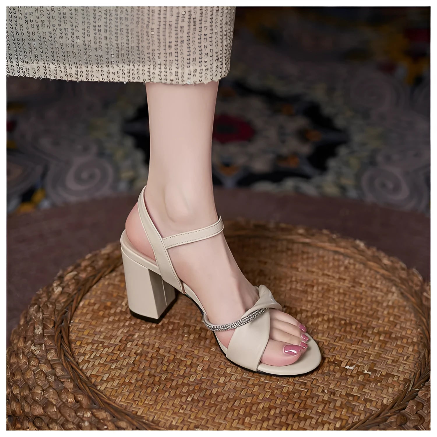 YB-32 chunky heel sandals for women, black 5cm heel, rubber sole, round toe