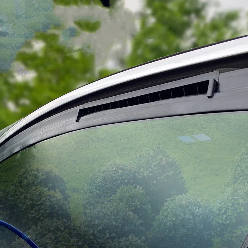 Black and white USB-powered car ventilation fan with 1.5m cable for vehicle air circulation