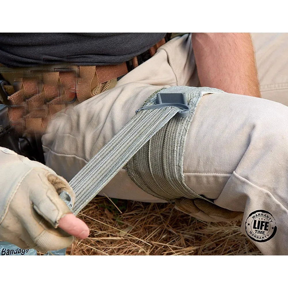 Simple portable outdoor tactical hemostatic bandage with 10cm and 15cm size options