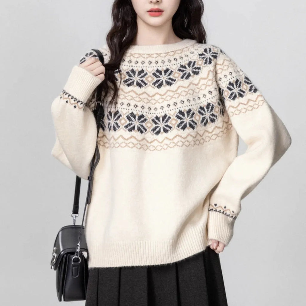 Women's milky white vintage fair isle pullover sweater with geometric pattern and crew neck